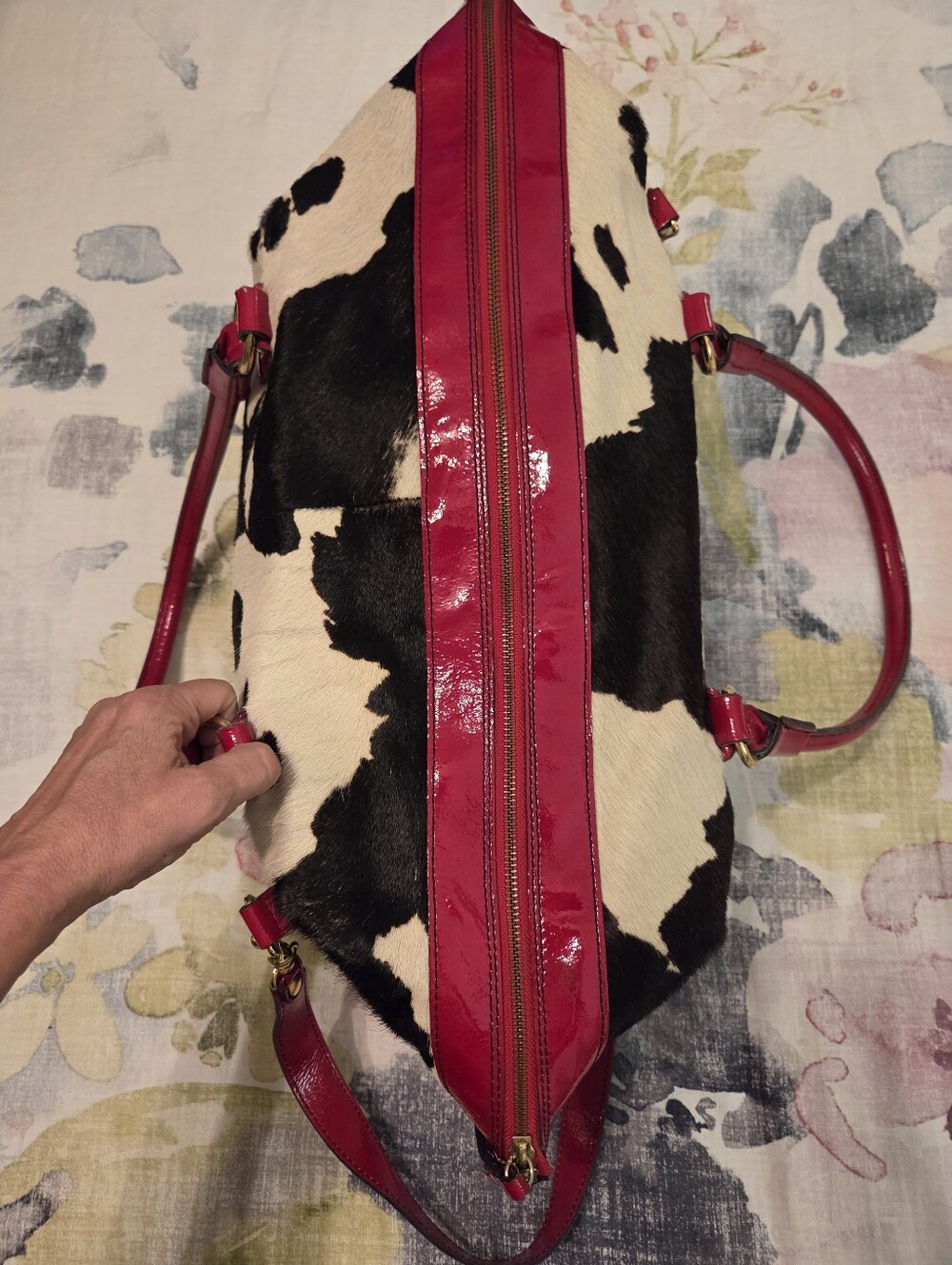 CAVALCANTI Black White Calfβ Hair Cow Print Red Italian Leather X-Large Tote Bag - Picture 5 of 16